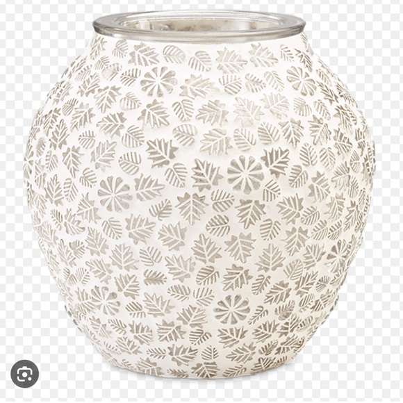 Scentsy Crystal Leaves warmer - Picture 2 of 7